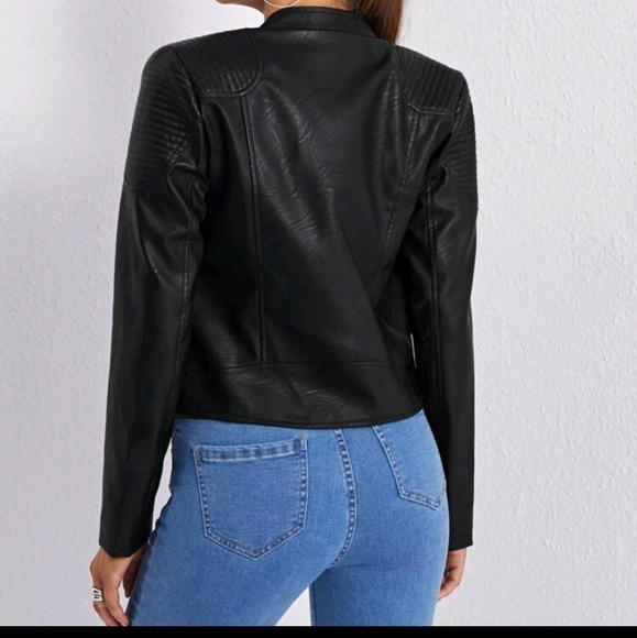TAKING OFFERS! PU Jacket sz Med - Picture 4 of 4